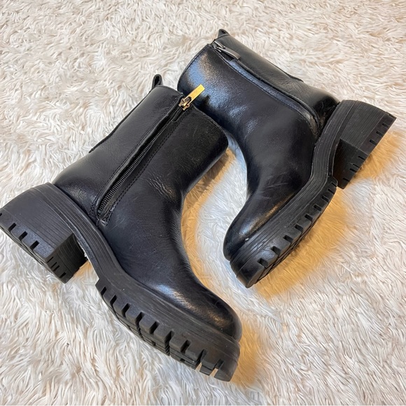 Franco Sarto black leather chunky buckle lug sole Jersey boots - Picture 3 of 9